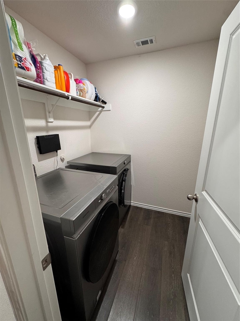 1209 Fieldstone Court - Photo 3
