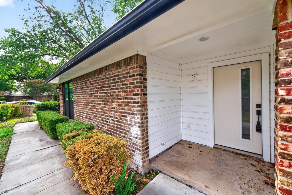 2925 Allister Street - Photo 25