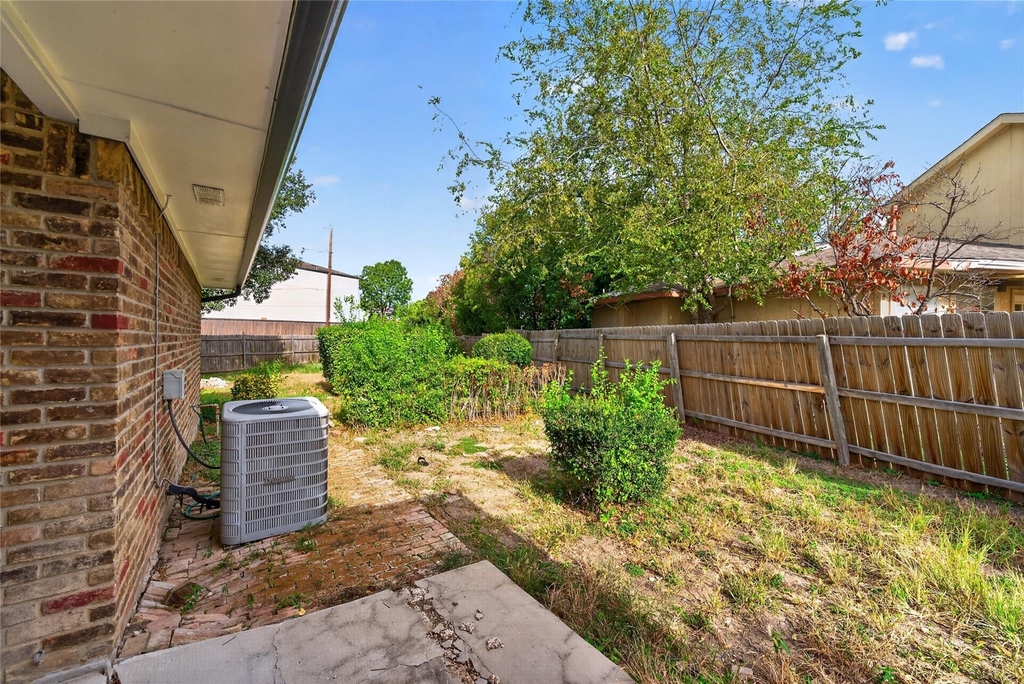 2925 Allister Street - Photo 27