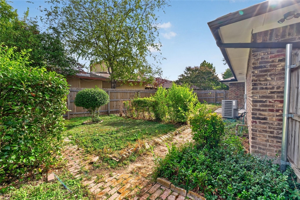 2925 Allister Street - Photo 28