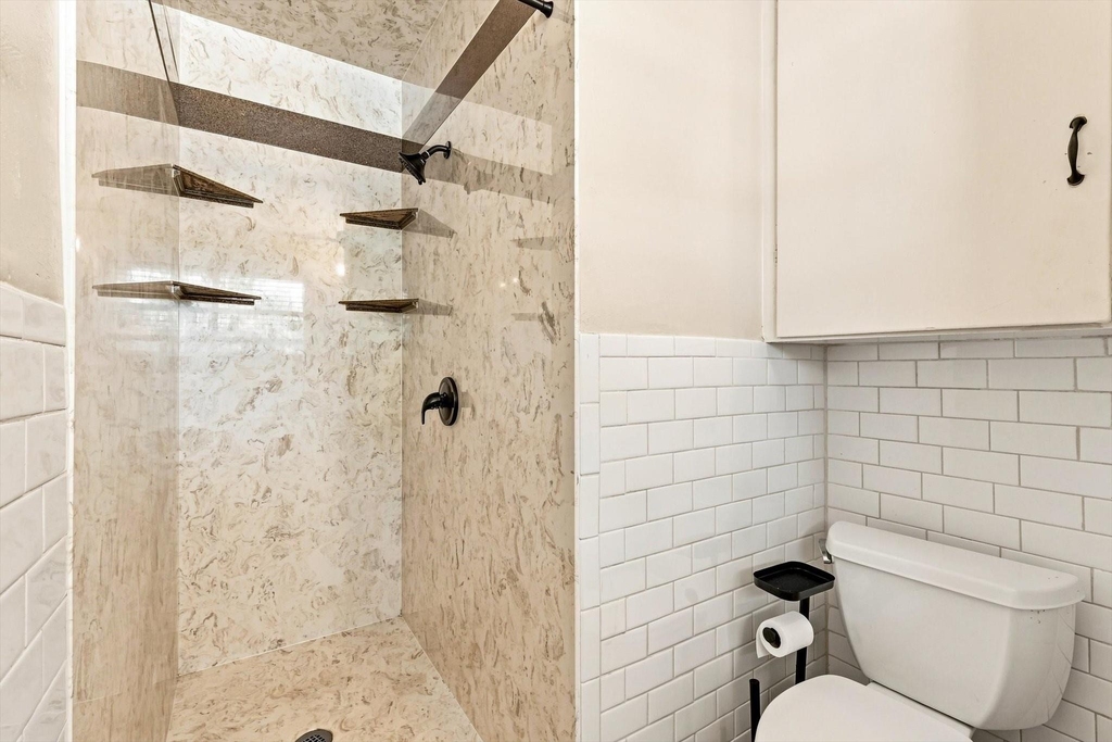 204 University Drive - Photo 16