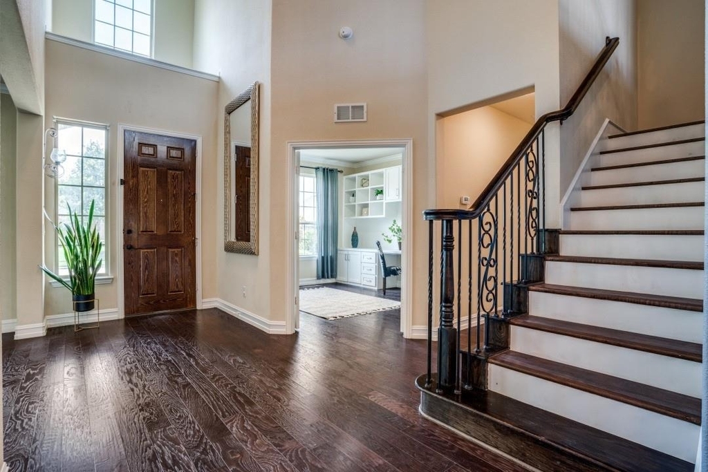 1060 Enchanted Rock Drive - Photo 1