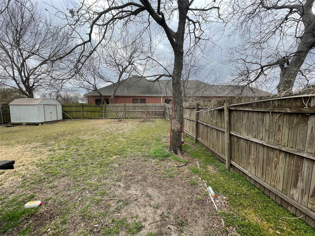 800 N Walnut Street - Photo 13
