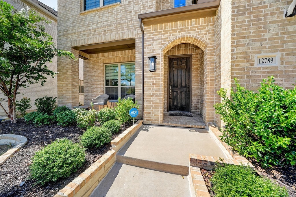 12789 Royal Oaks Lane - Photo 3