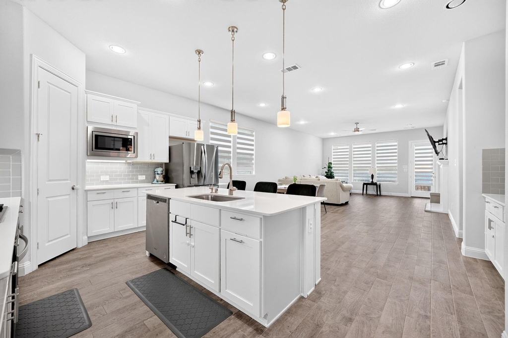 12789 Royal Oaks Lane - Photo 14