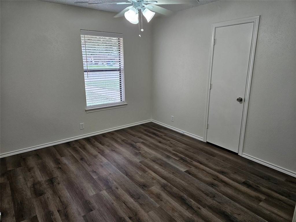 218 Buffalo Creek Drive - Photo 15