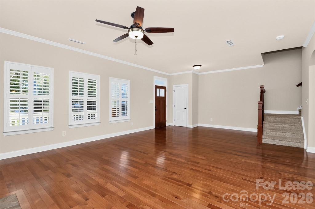 20031 Northport Drive - Photo 9