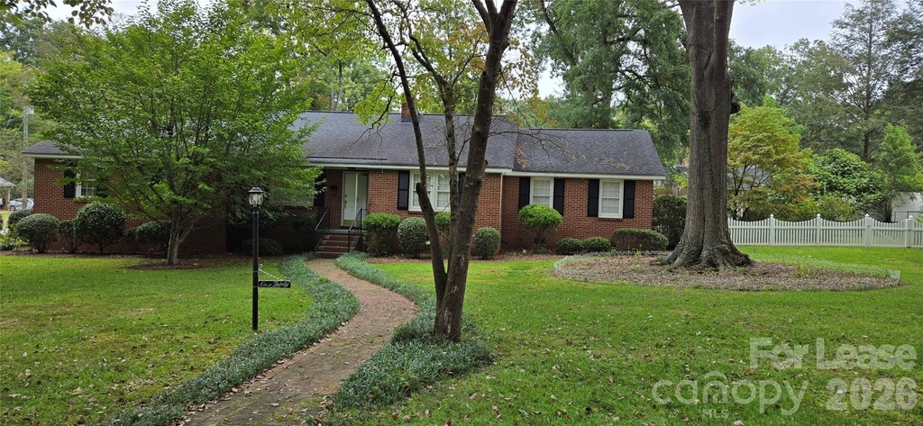 130 W Oak Street - Photo 21