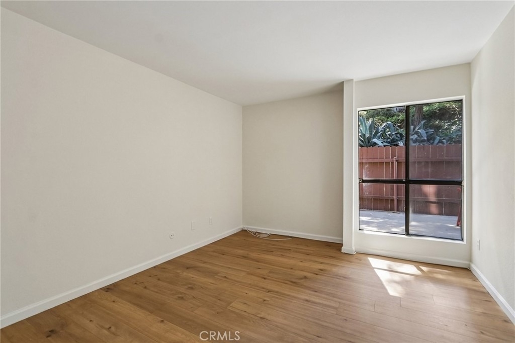 898 Temple Terrace - Photo 12