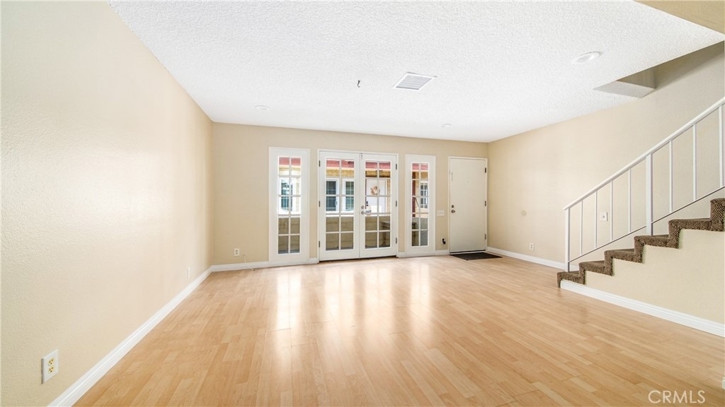7422 Hazeltine Avenue - Photo 14