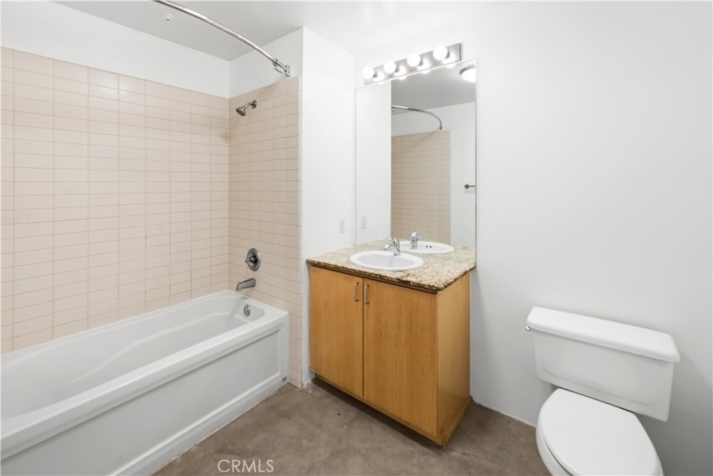 285 W 6th Street - Photo 21