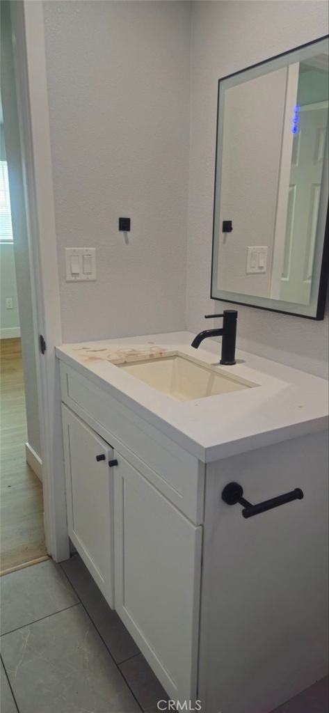 928 E 57th - Photo 1