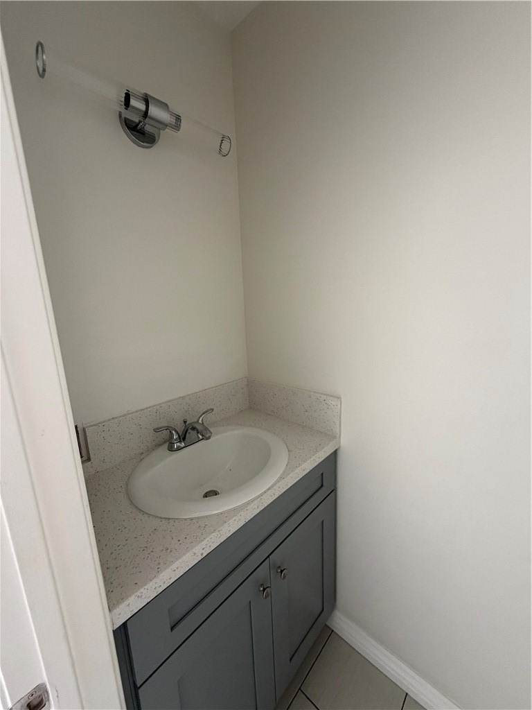 2052 Lewis - Photo 5