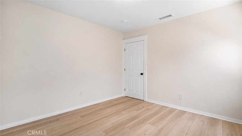 1849 W 38th Street - Photo 14
