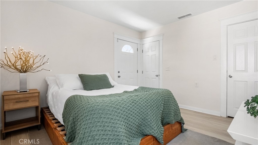 1849 W 38th Street - Photo 17
