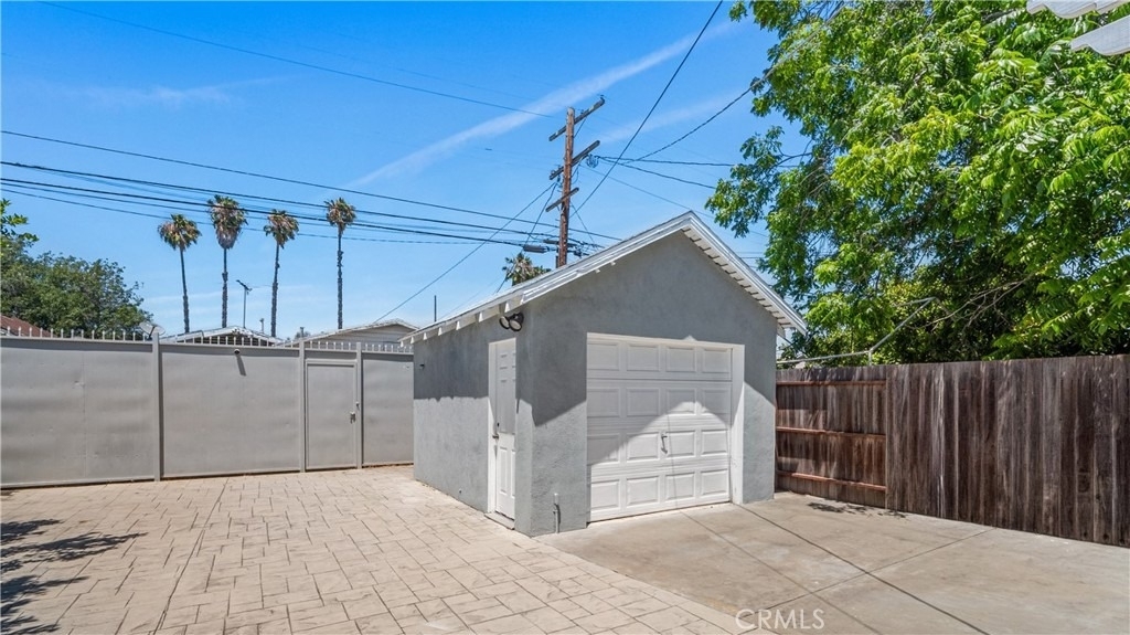 1849 W 38th Street - Photo 26