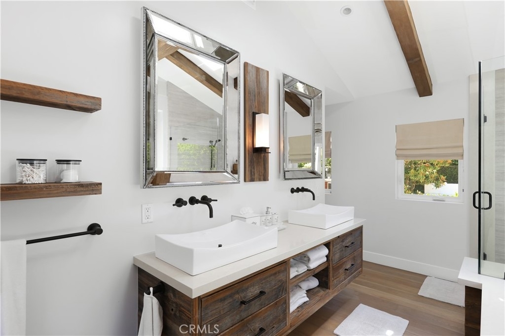 527 Seaward Road - Photo 12
