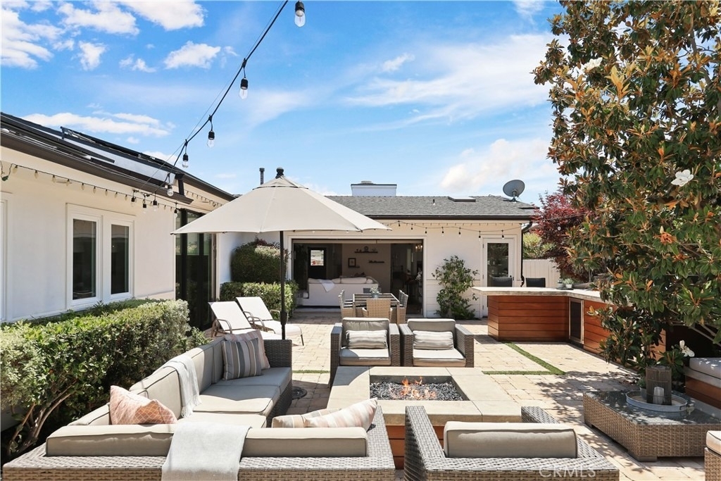 527 Seaward Road - Photo 2