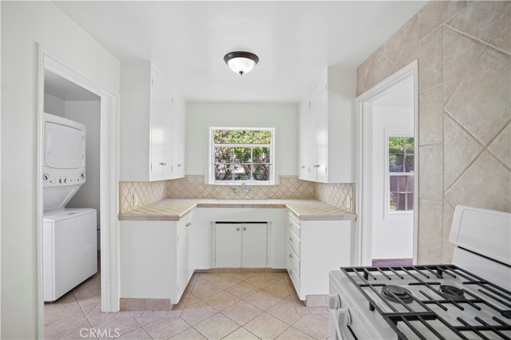 421 Catalina - Photo 3