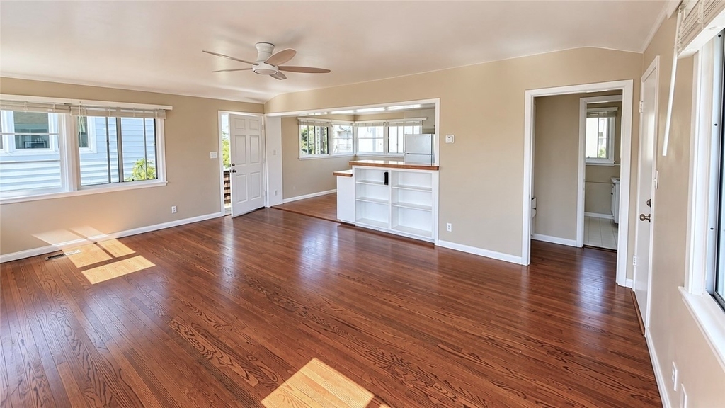 3708 1/2 Ocean Boulevard - Photo 5