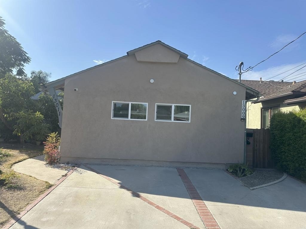 13009 Debby Street - Photo 0