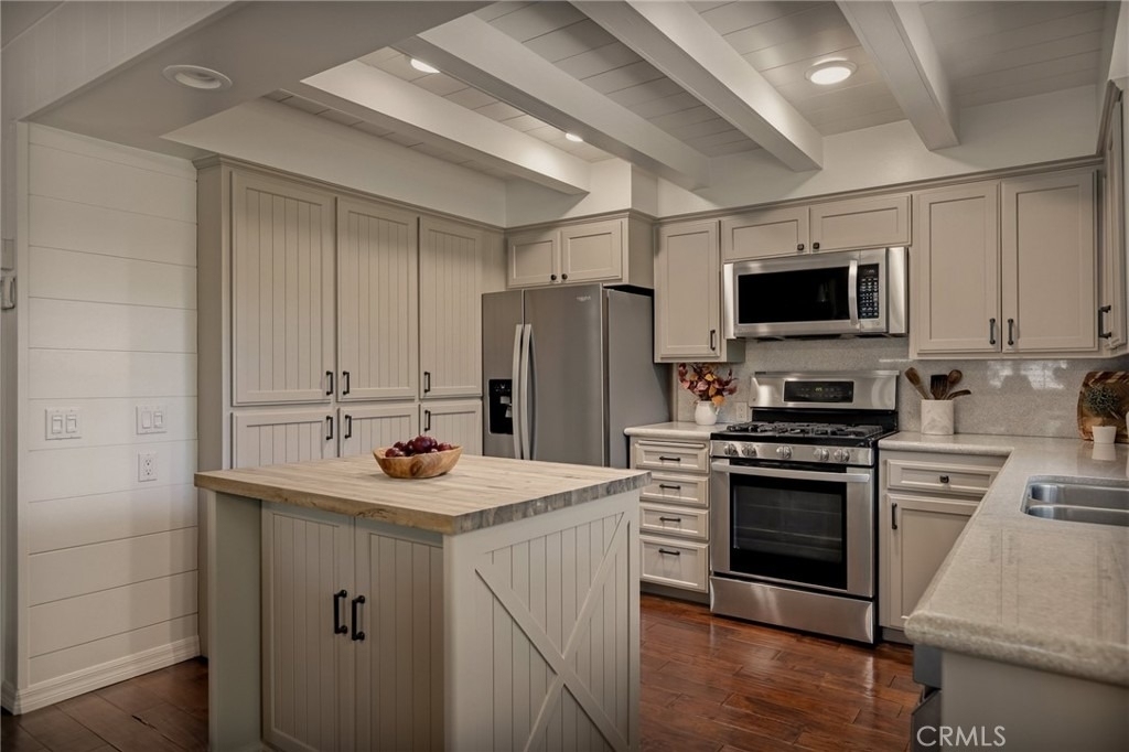 374 Dunant - Photo 12