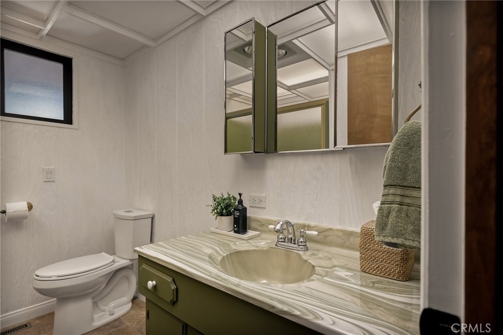 374 Dunant - Photo 32