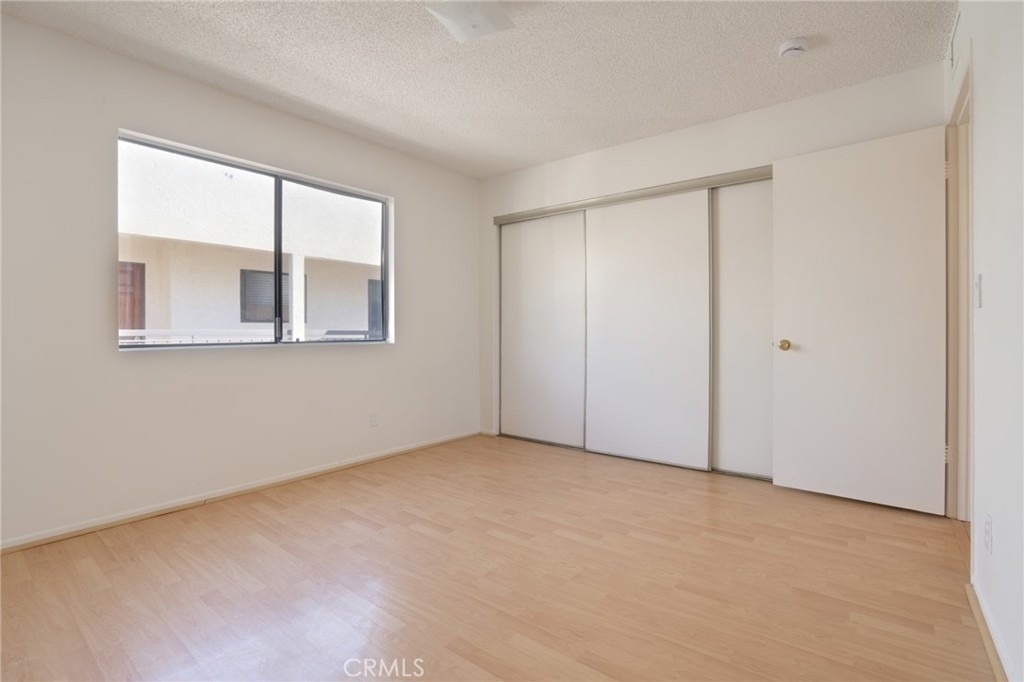 814 E Windsor Road - Photo 17