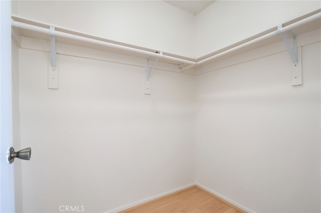 814 E Windsor Road - Photo 22