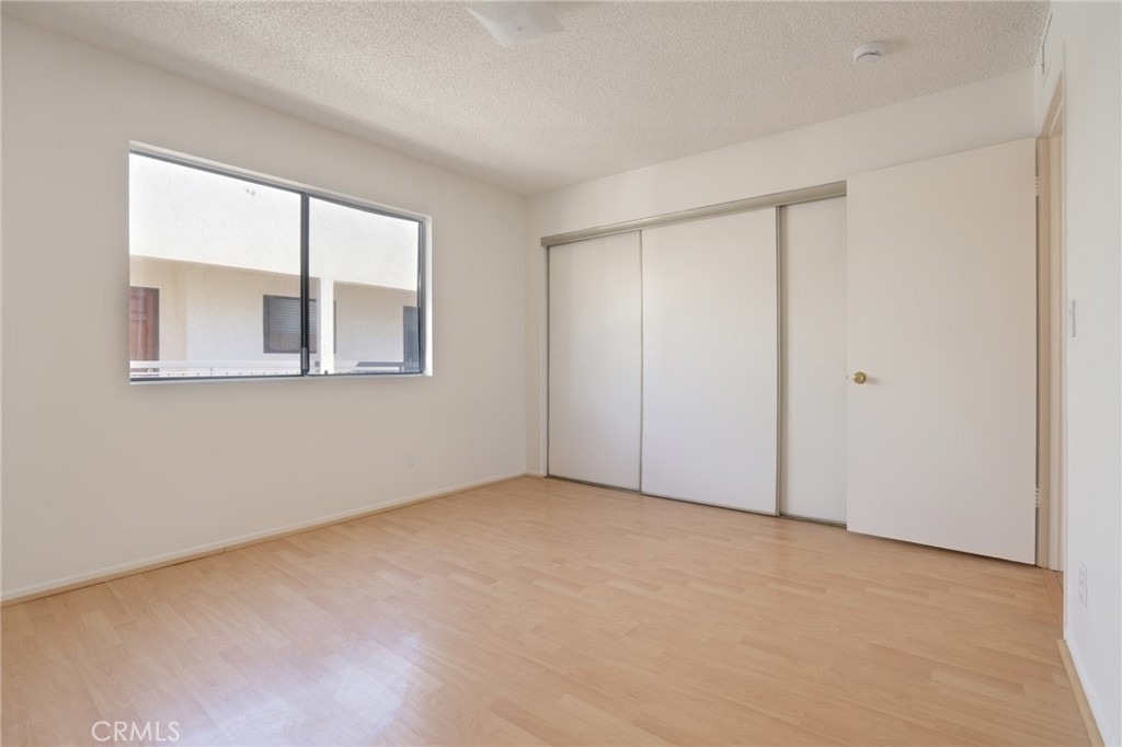 814 E Windsor Road - Photo 15
