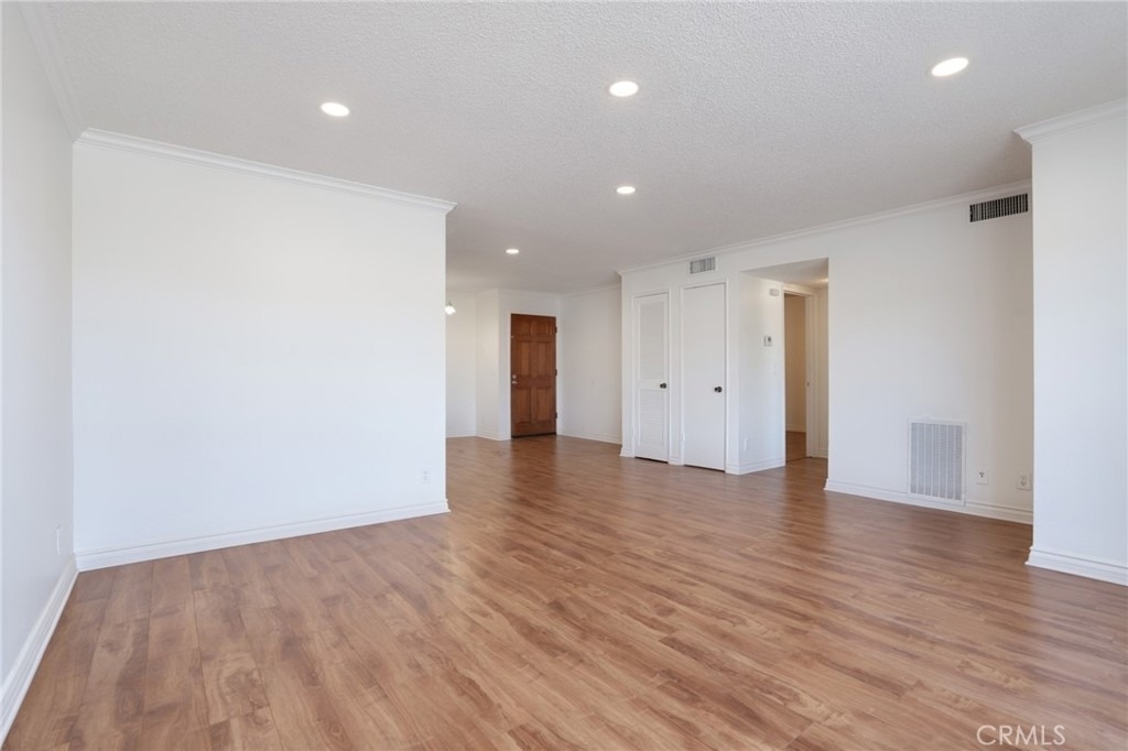 814 E Windsor Avenue - Photo 11
