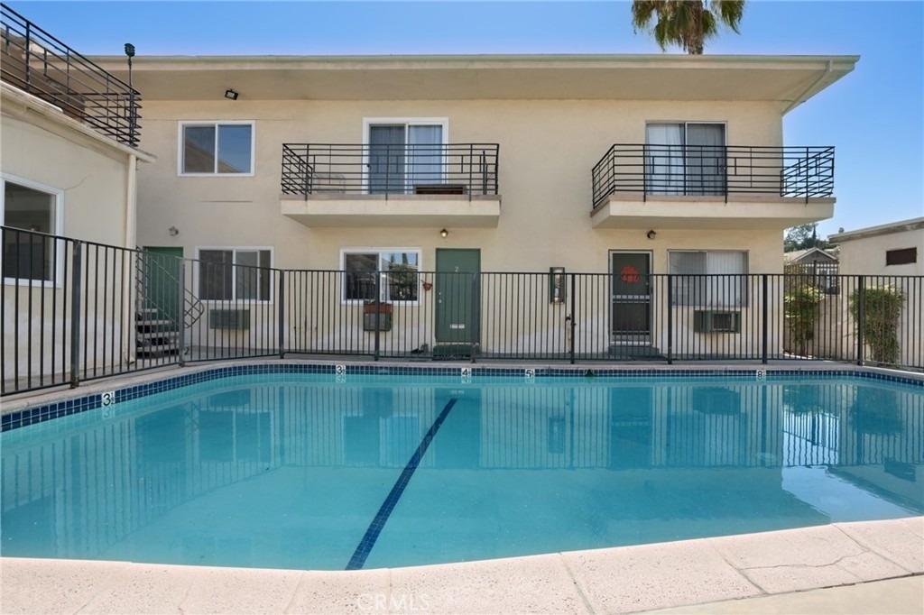 915 E Palmer Avenue - Photo 20