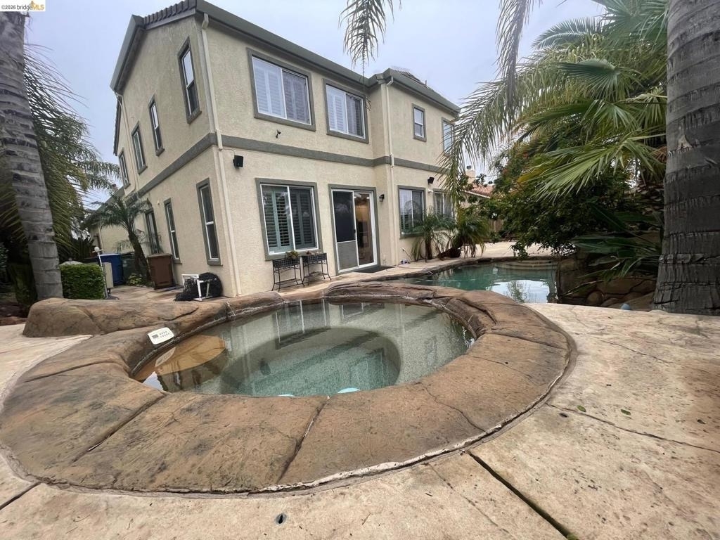 697 Canmore Ct - Photo 8