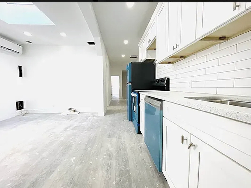  West 15th Street - Photo 1