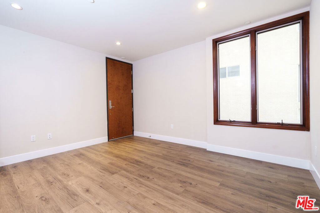 1929 Selby Avenue - Photo 22