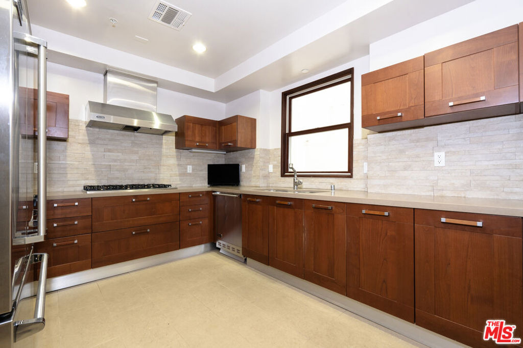 1929 Selby Avenue - Photo 6