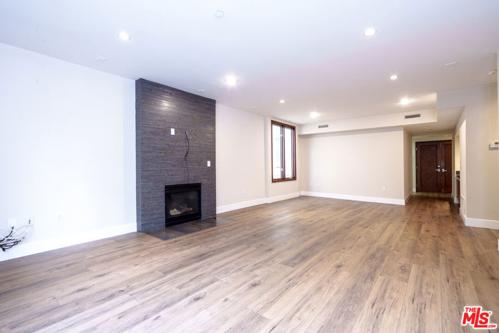 1929 Selby Avenue - Photo 5