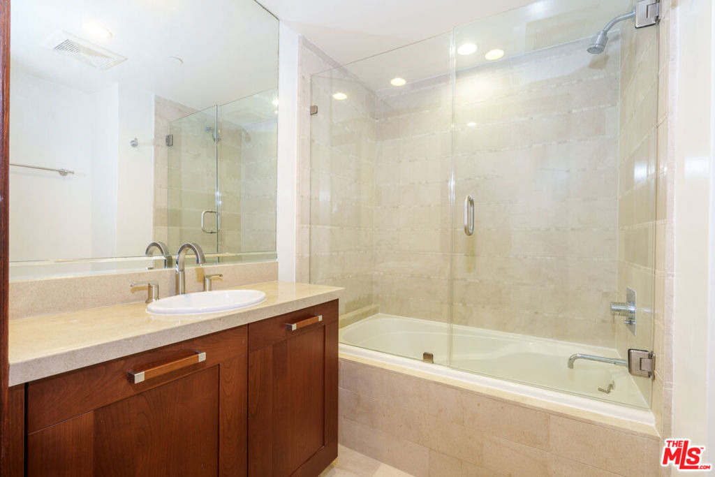1929 Selby Avenue - Photo 23