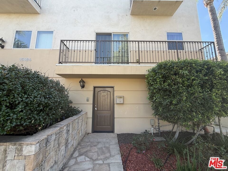 15024 Magnolia Boulevard - Photo 28