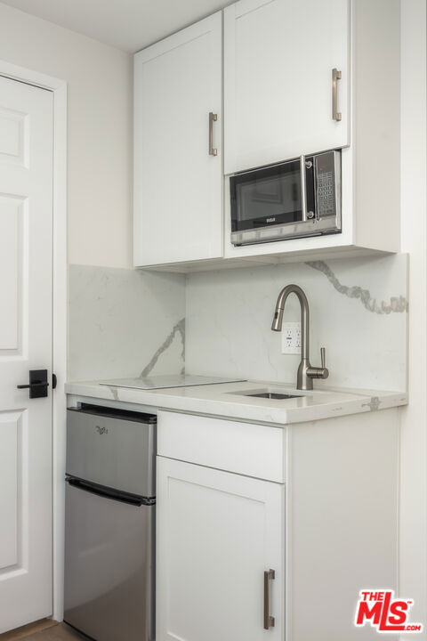 8791 Cadillac Avenue - Photo 26