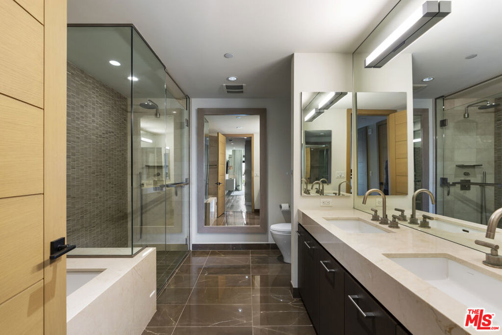 1755 Ocean Avenue - Photo 21
