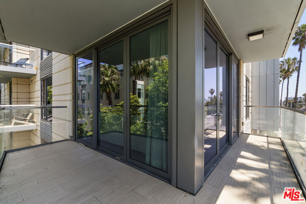 1755 Ocean Avenue - Photo 24
