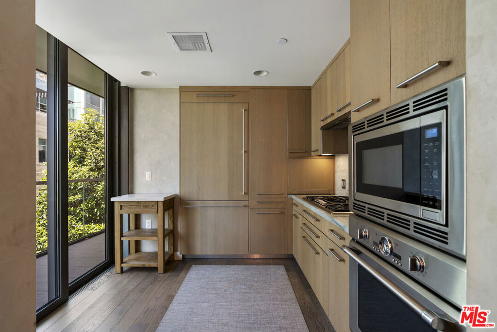1755 Ocean Avenue - Photo 10