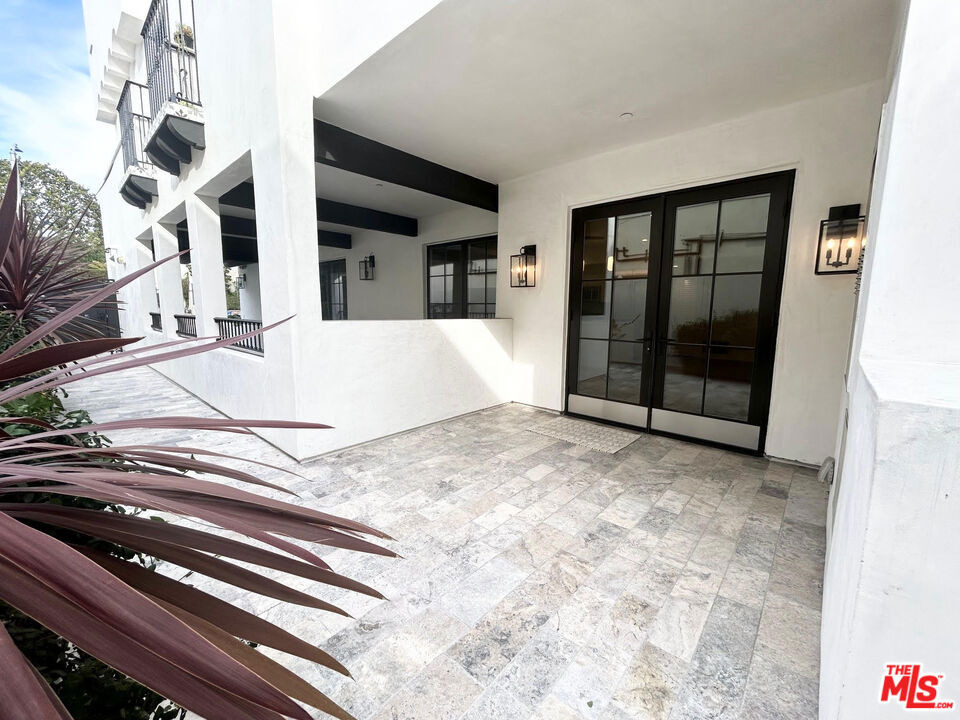 7914 Norton Avenue - Photo 10