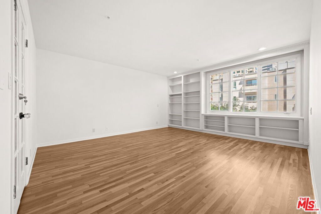 10555 Ashton Avenue - Photo 10