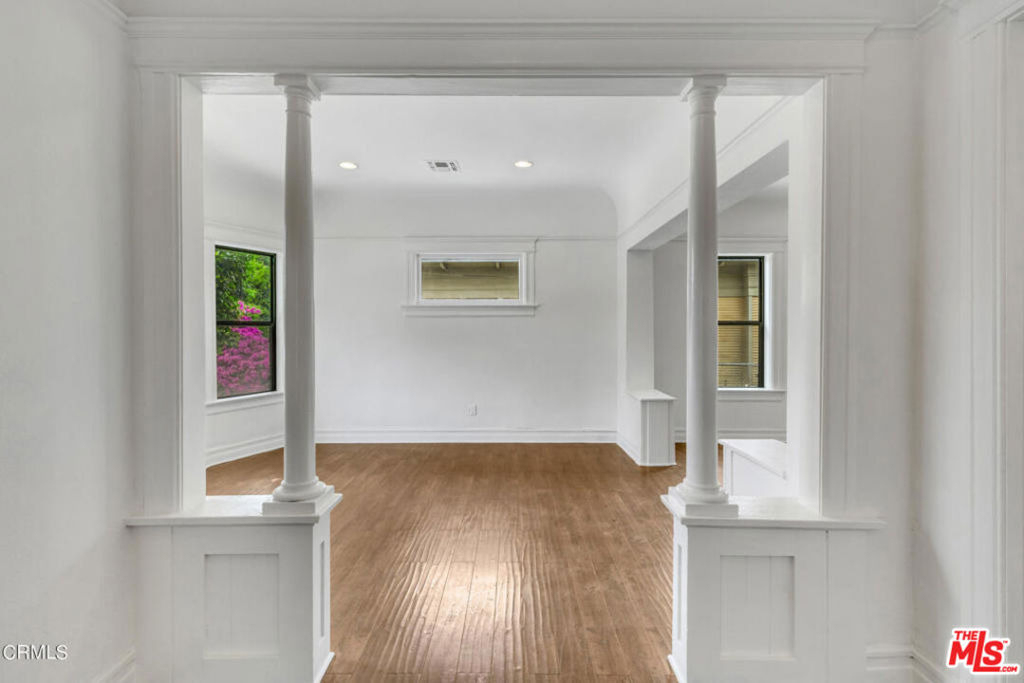 1492 W 28th Street - Photo 5