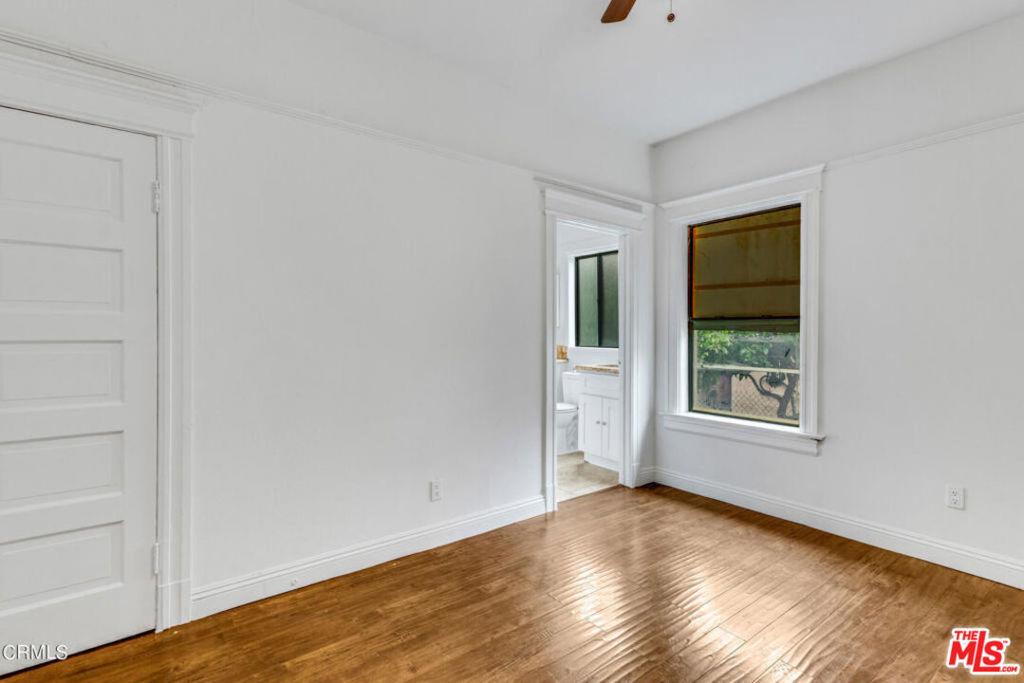 1492 W 28th Street - Photo 14