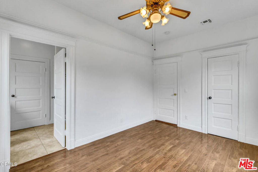1492 W 28th Street - Photo 18