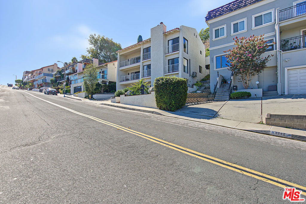 4238 Mesa Street - Photo 48