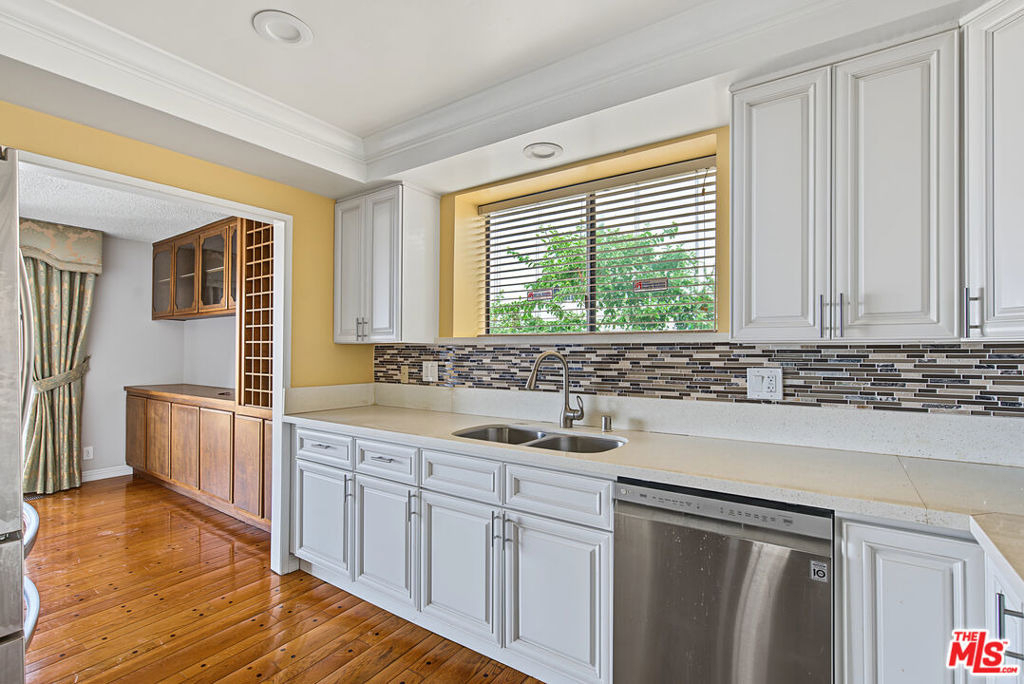 4238 Mesa Street - Photo 5